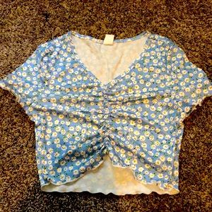 blue flower pattern crop top